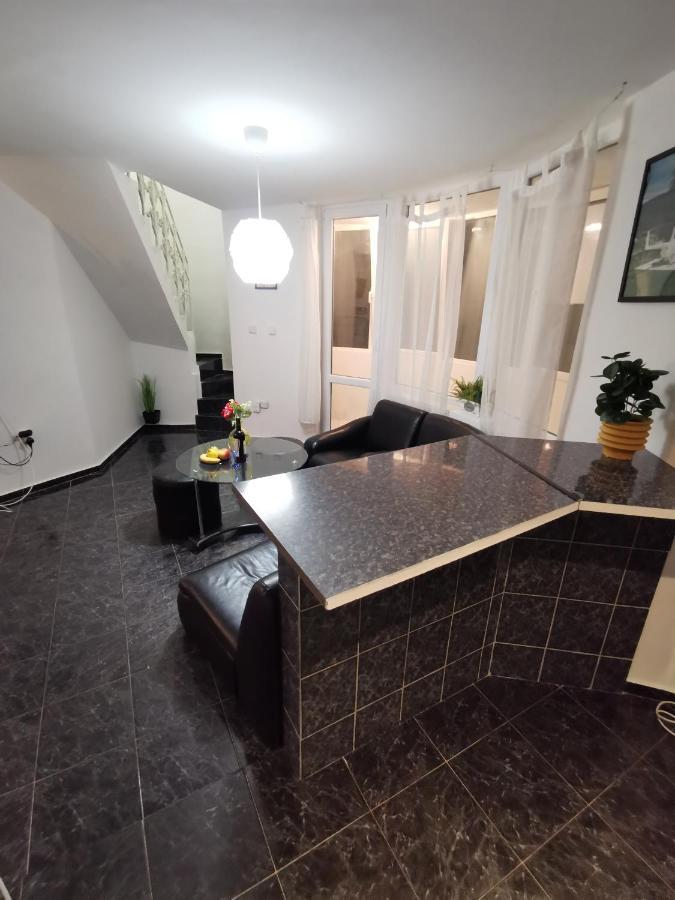 Maisonette In The Center Of Varna Two Bedrooms Free Parking Zewnętrze zdjęcie